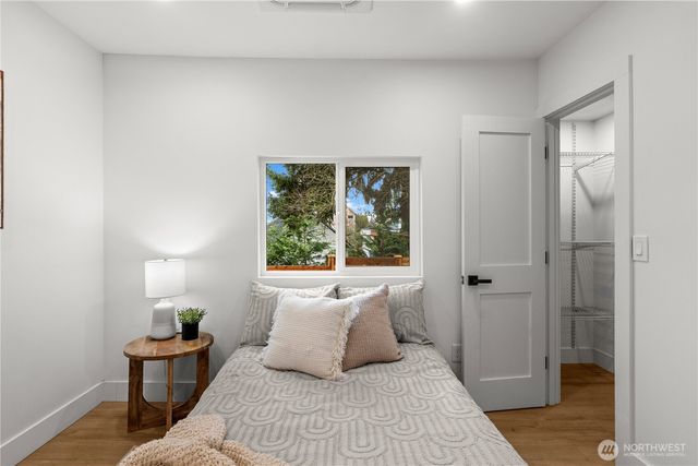 1604 NW 70th Street, Seattle, WA 98117