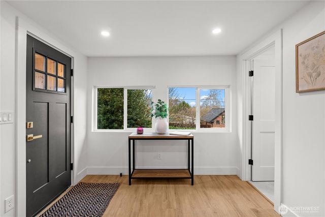 1604 NW 70th Street, Seattle, WA 98117