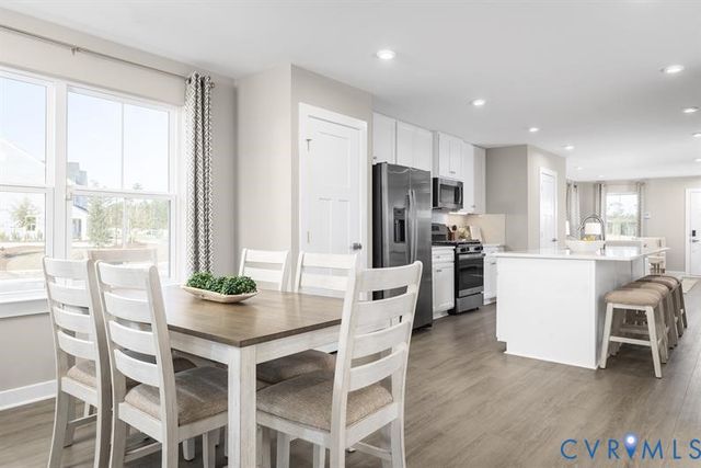 2 Bright Lemon Dr, Sandston, VA 23150