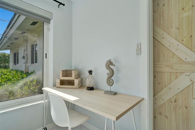 5230 NE 20th Ave, Fort Lauderdale, FL 33308