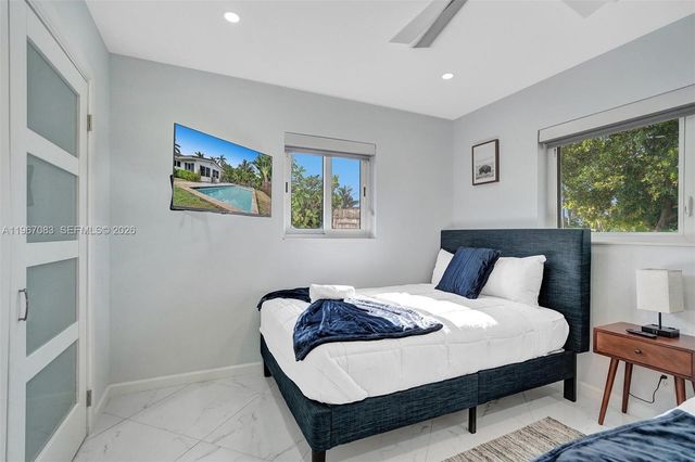 5230 NE 20th Ave, Fort Lauderdale, FL 33308