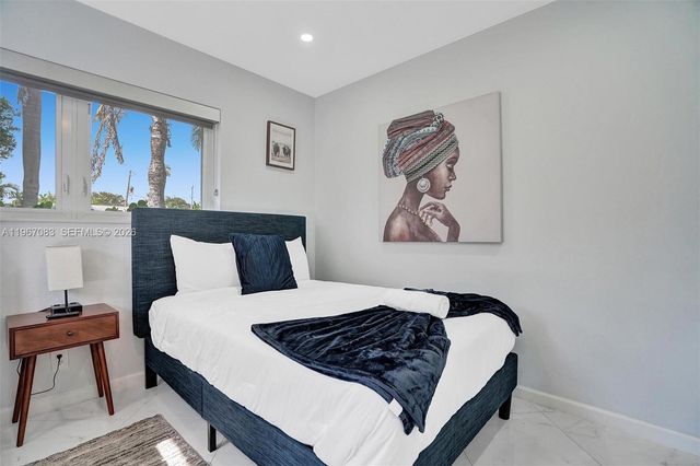 5230 NE 20th Ave, Fort Lauderdale, FL 33308