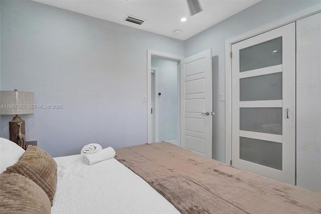 5230 NE 20th Ave, Fort Lauderdale, FL 33308