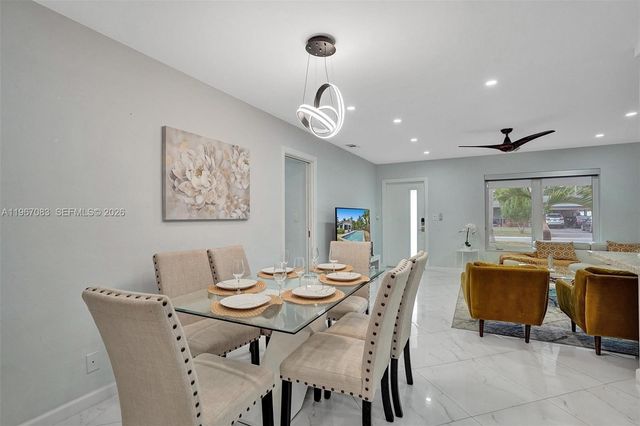 5230 NE 20th Ave, Fort Lauderdale, FL 33308