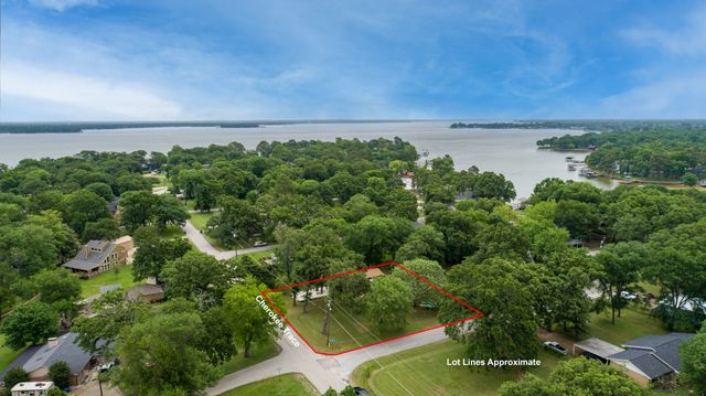 1519 Cherokee Trace, Tool, TX 75143