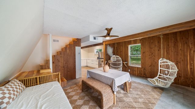 1519 Cherokee Trace, Tool, TX 75143