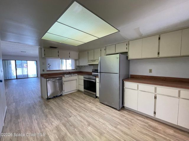 81 Emerald Court, Satellite Beach, FL 32937