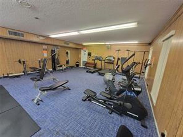 7900 NW 50th Street 304, Lauderhill, FL 33351
