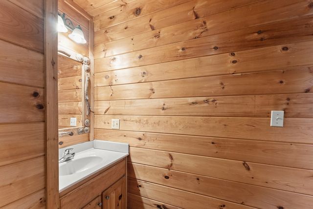 234 Old Indian Trail, Blue Ridge, GA 30513
