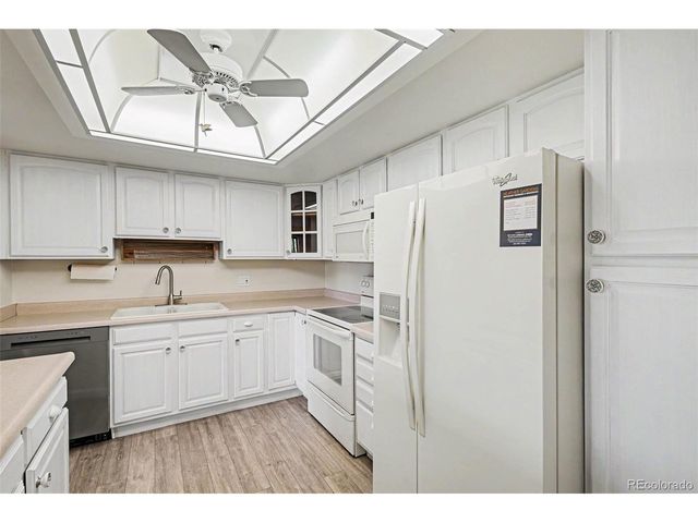 13901 E Marina Dr 211, Aurora, CO 80014