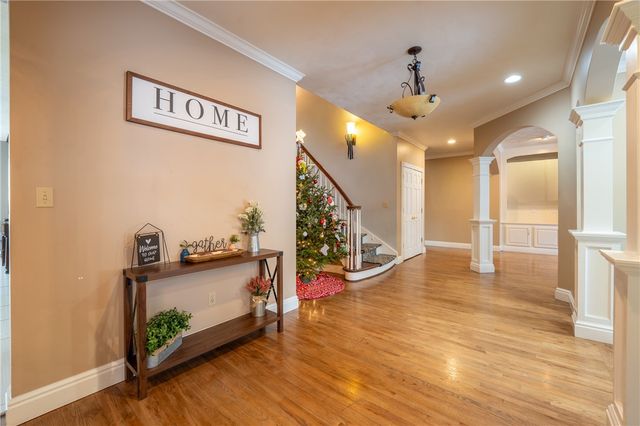 6004 Mason Dr, Unity Twp, PA 15601