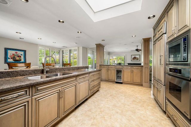 6 Oxford Court, Rancho Mirage, CA 92270