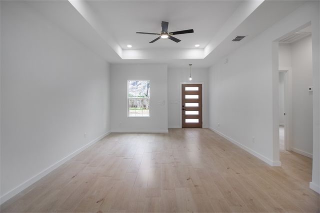 2729 Nemec St, Corpus Christi, TX 78415