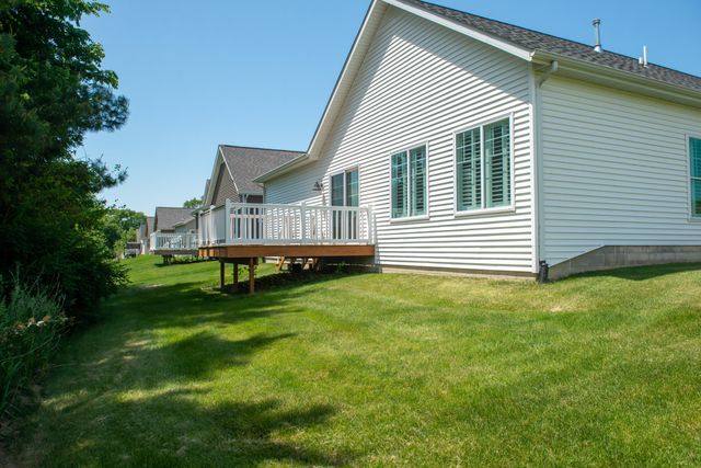 2655 Flagstone Drive, Valparaiso, IN 46385