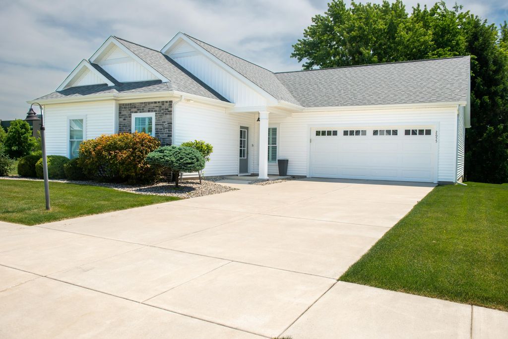 2655 Flagstone Drive, Valparaiso, IN 46385