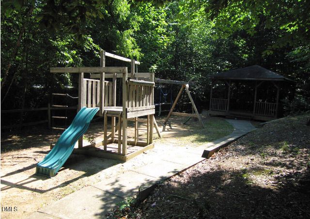 101 Rock Haven Road C301, Carrboro, NC 27510