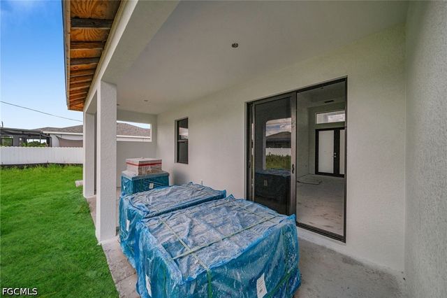 2024 NE 15th AVE, Cape Coral, FL 33909