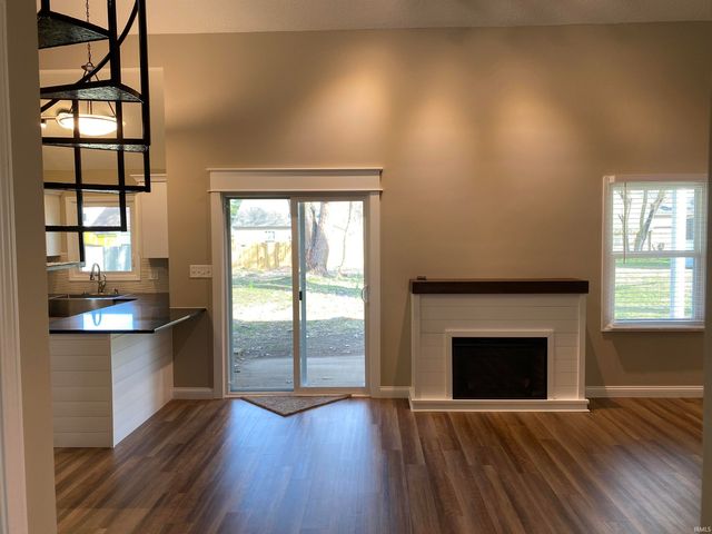 5902 Lisa Lane, Newburgh, IN 47630