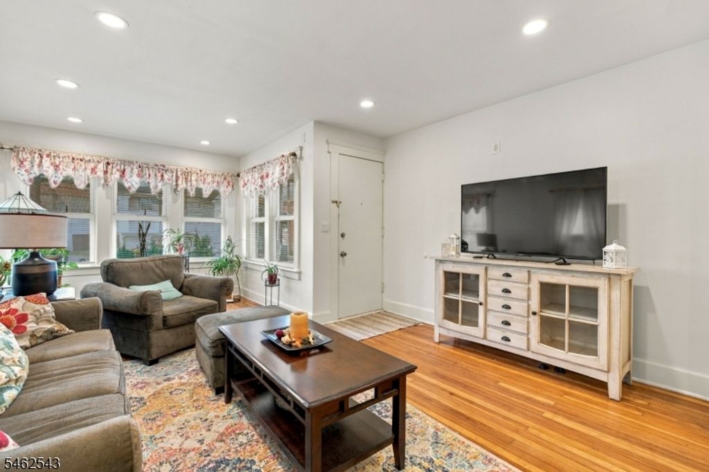 432 Pennington St, Elizabeth City, NJ 07202 — photo 4
