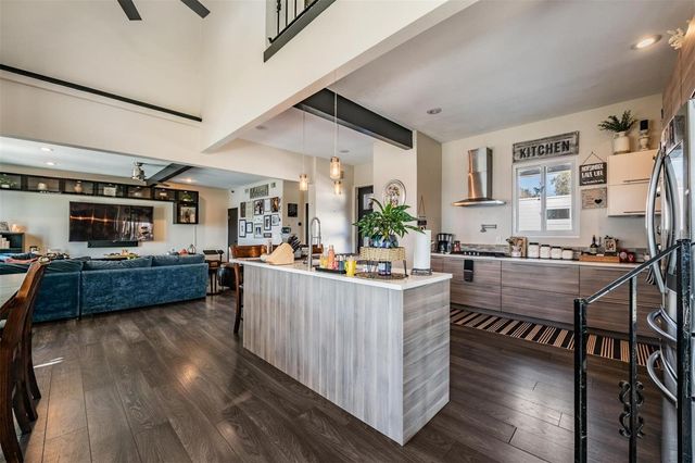 18200 CYPRESS COVE LANE, Lutz, FL 33549