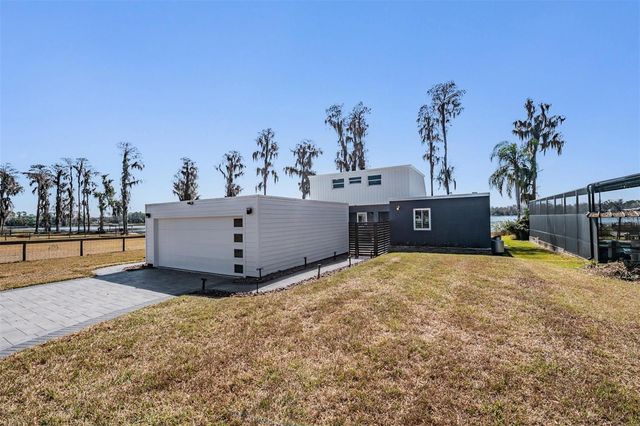 18200 CYPRESS COVE LANE, Lutz, FL 33549