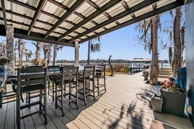 18200 CYPRESS COVE LANE, Lutz, FL 33549