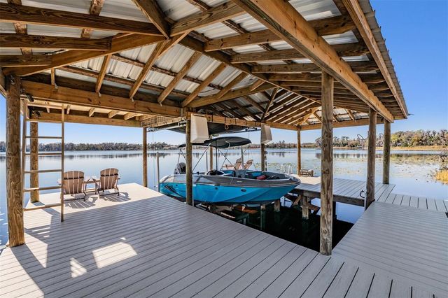 18200 CYPRESS COVE LANE, Lutz, FL 33549