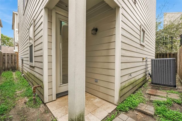 2441 Charleston Street A, Houston, TX 77021