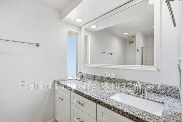 2150 W Eugie Avenue, Phoenix, AZ 85029