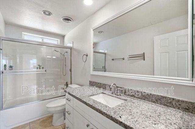 2150 W Eugie Avenue, Phoenix, AZ 85029