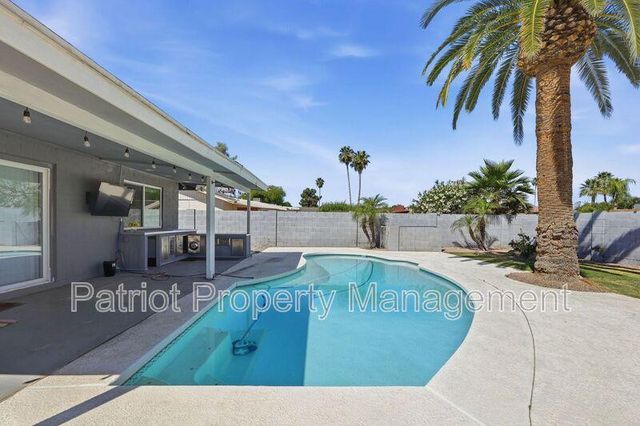 2150 W Eugie Avenue, Phoenix, AZ 85029