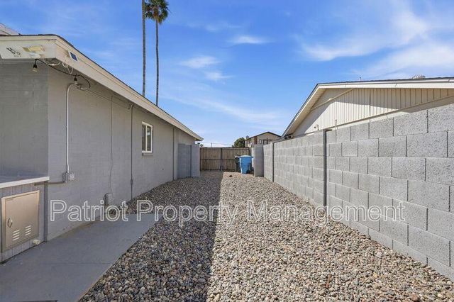 2150 W Eugie Avenue, Phoenix, AZ 85029