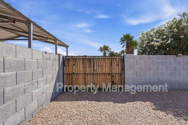 2150 W Eugie Avenue, Phoenix, AZ 85029