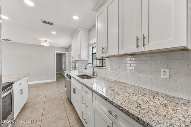 290 Brescia Street NE, Palm Bay, FL 32907