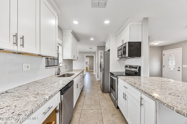 290 Brescia Street NE, Palm Bay, FL 32907