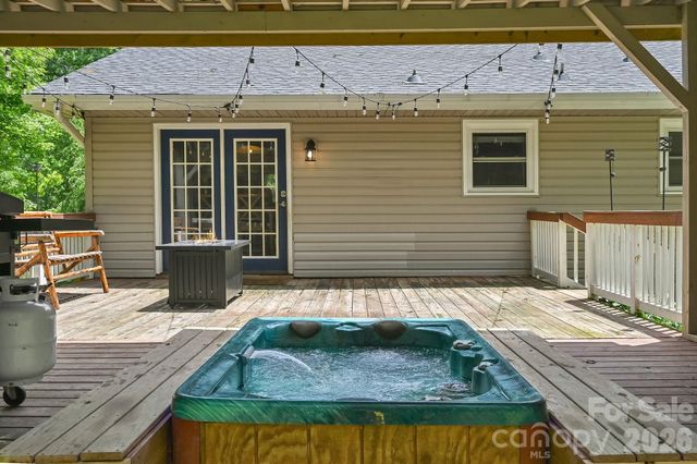 11 Greenwood Acres Drive, Mills River, NC 28759