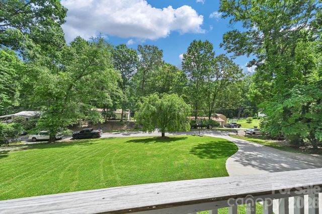 11 Greenwood Acres Drive, Mills River, NC 28759