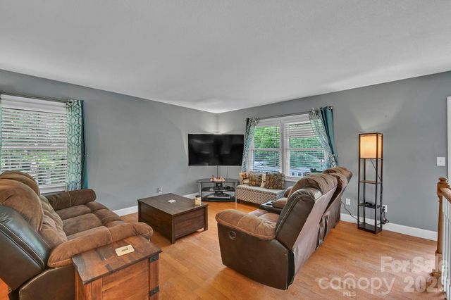 11 Greenwood Acres Drive, Mills River, NC 28759
