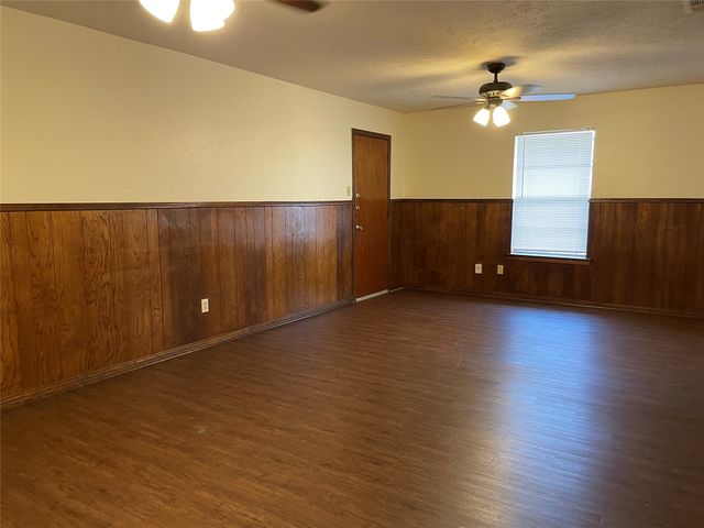 123 EVELYN Street, Desoto, TX 75115