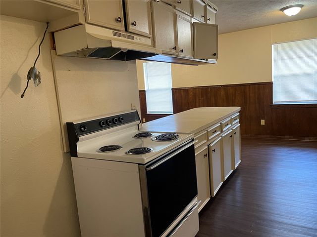 123 EVELYN Street, Desoto, TX 75115