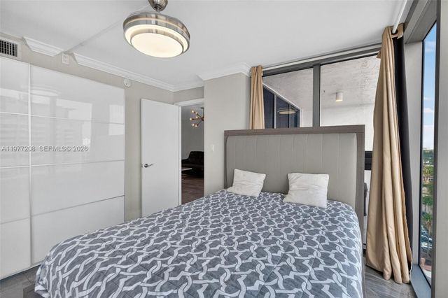 2655 Collins Ave 1407, Miami Beach, FL 33140