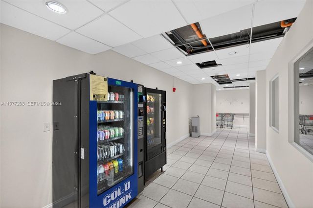 2655 Collins Ave 1407, Miami Beach, FL 33140