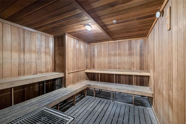 2655 Collins Ave 1407, Miami Beach, FL 33140