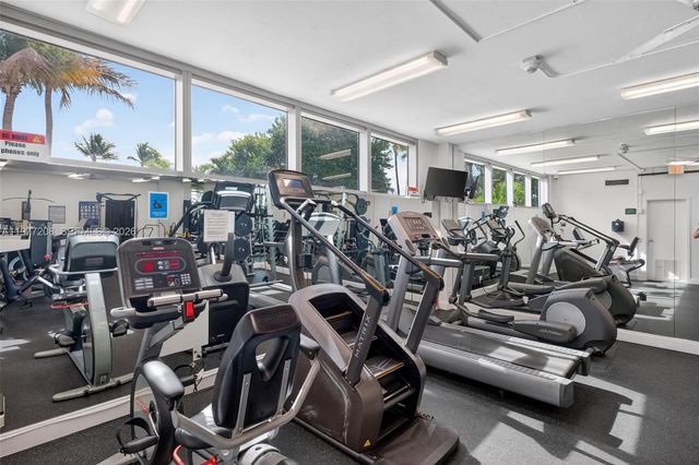 2655 Collins Ave 1407, Miami Beach, FL 33140