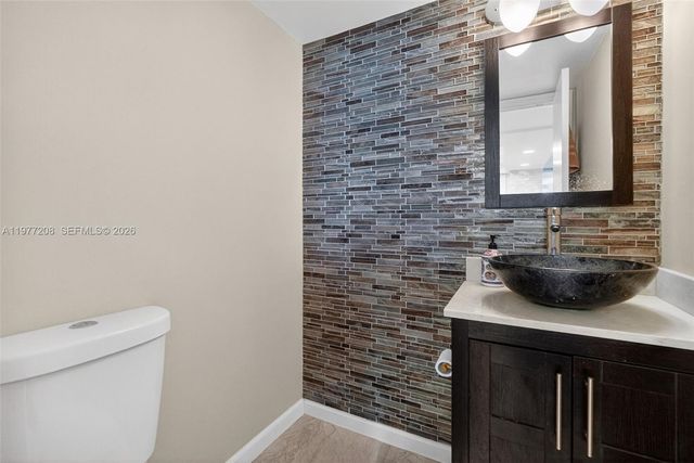 2655 Collins Ave 1407, Miami Beach, FL 33140