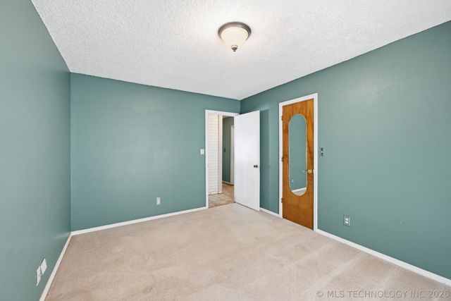 1016 E 13th Street, Claremore, OK 74017