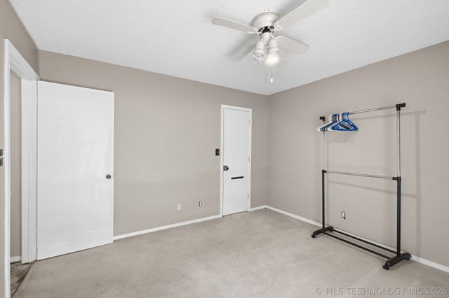 1016 E 13th Street, Claremore, OK 74017