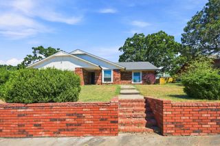 1016 E 13th Street, Claremore, OK 74017