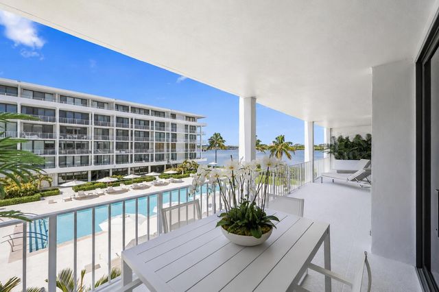2784 S Ocean Boulevard 203N, Palm Beach, FL 33480