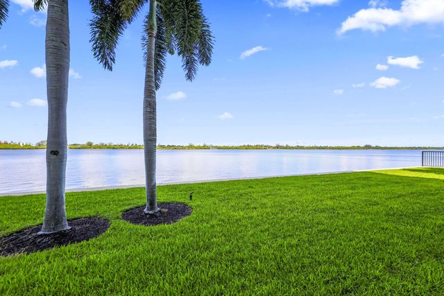 2784 S Ocean Boulevard 203N, Palm Beach, FL 33480